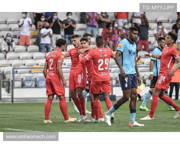 维森特与费雷拉的巅峰对决谁将赢得最终胜利的荣耀之战 维森特与费雷拉的巅峰对决谁将赢得最终胜利的荣耀之战