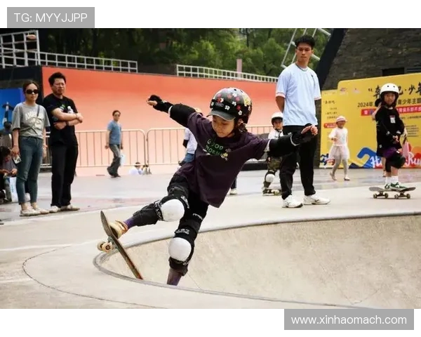 成都极限运动队在世界滑板锦标赛中以81分稳居积分榜首位